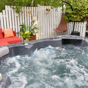 Justb Deva Guest house