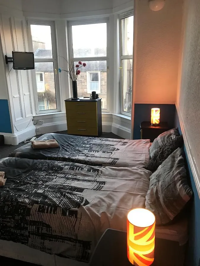 Gilmore Guest House 3*, Edinburgh